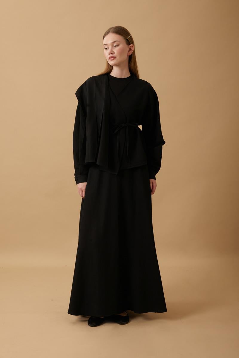 Kapat Pile Parça Detaylı Etek Takım Siyah