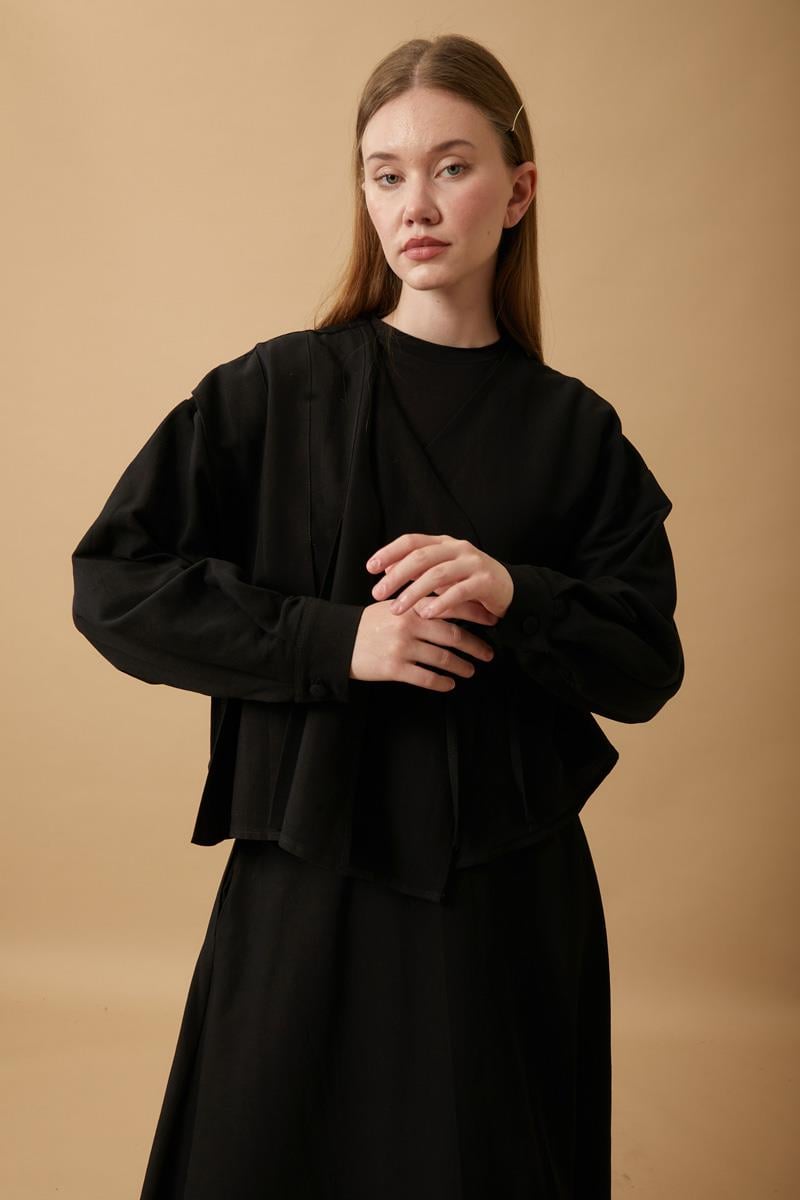 Kapat Pile Parça Detaylı Etek Takım Siyah