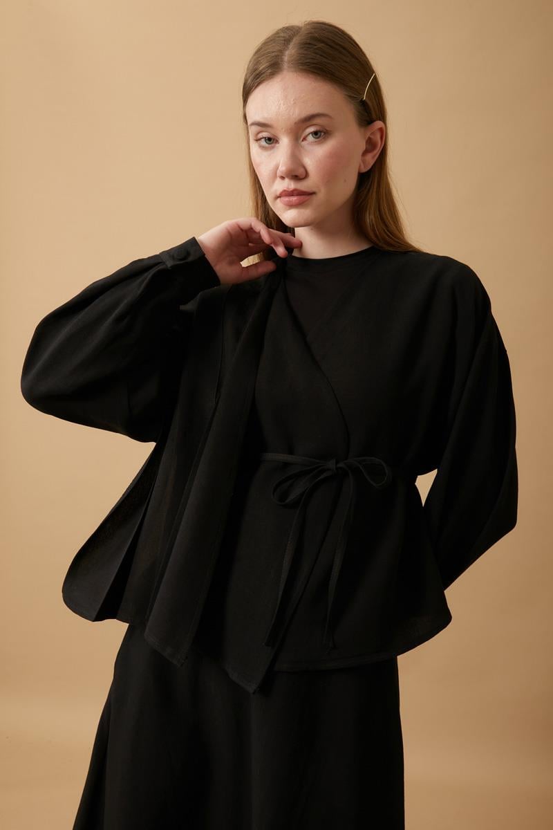 Kapat Pile Parça Detaylı Etek Takım Siyah