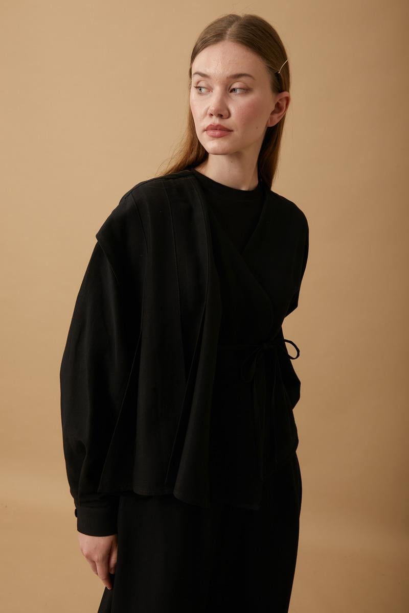 Kapat Pile Parça Detaylı Etek Takım Siyah