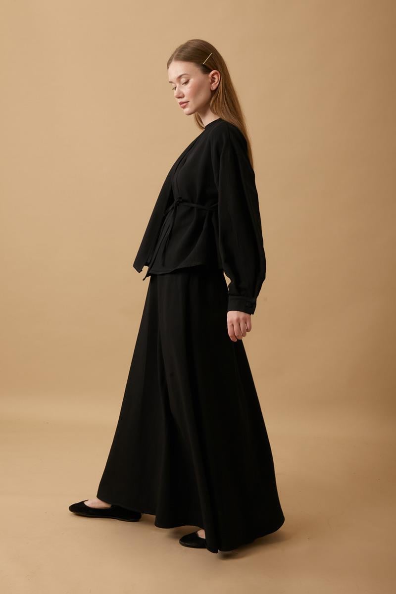 Kapat Pile Parça Detaylı Etek Takım Siyah