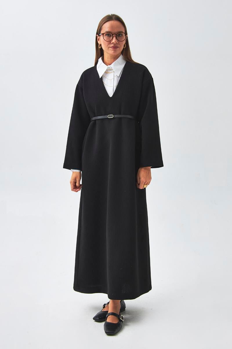 V Yaka Çizgi Dokulu Elbise Siyah