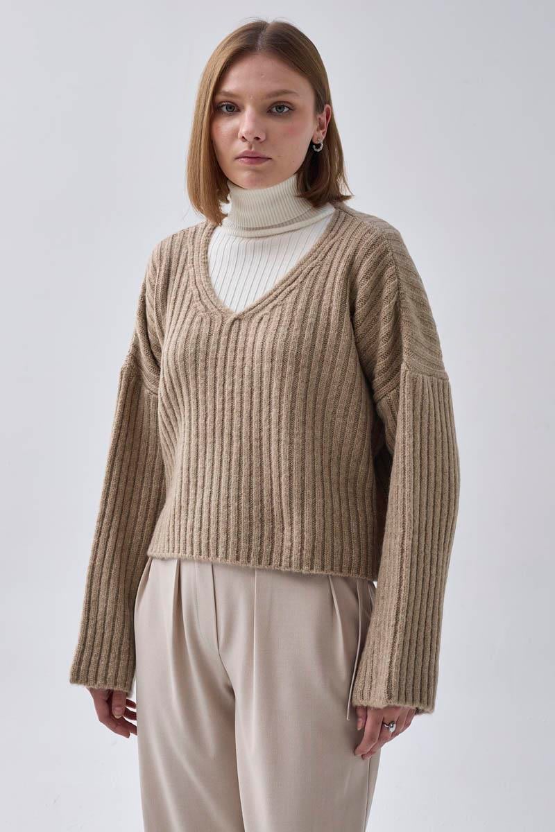 V Yaka Crop Kazak Vizon