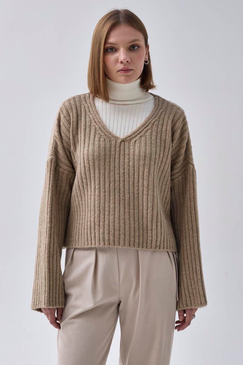 V Yaka Crop Kazak Vizon