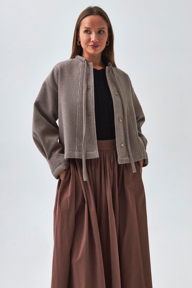 Yakası Bağlamalı Kısa Ceket Vizon