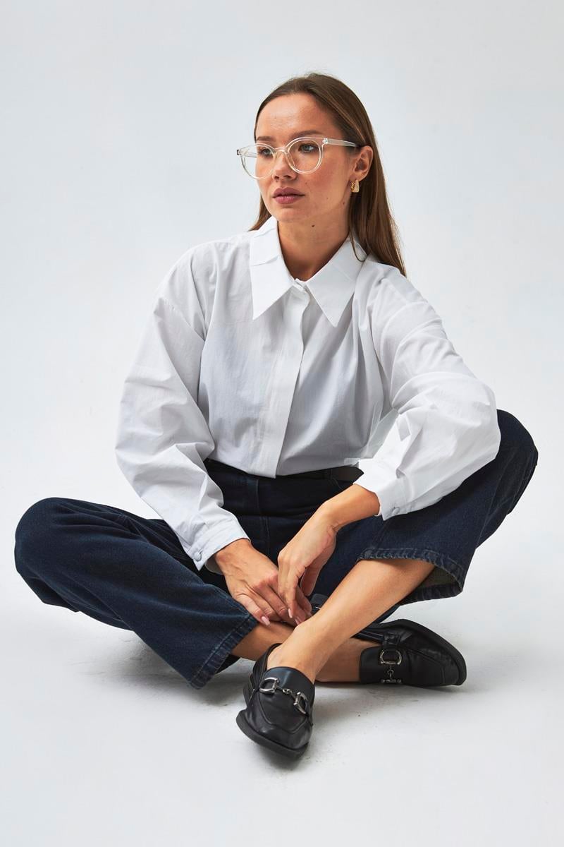 Yakası Pile Detaylı Gömlek Beyaz