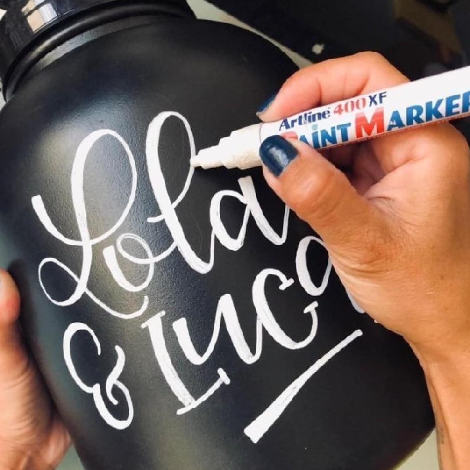 artlineArtline 400XF Paint Marker Çok Amaçlı Boyama Markörü 2.3 mm Siyah