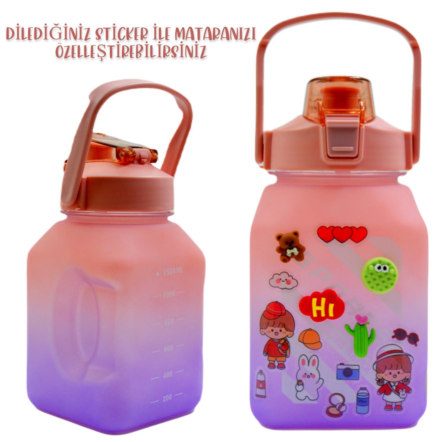 BottleBossBottleBoss Kare Spor Model Taşıma Askılı Pipetli Motivasyon Matarası 1,5 Litre Sticker HEDİYELİ Pembe