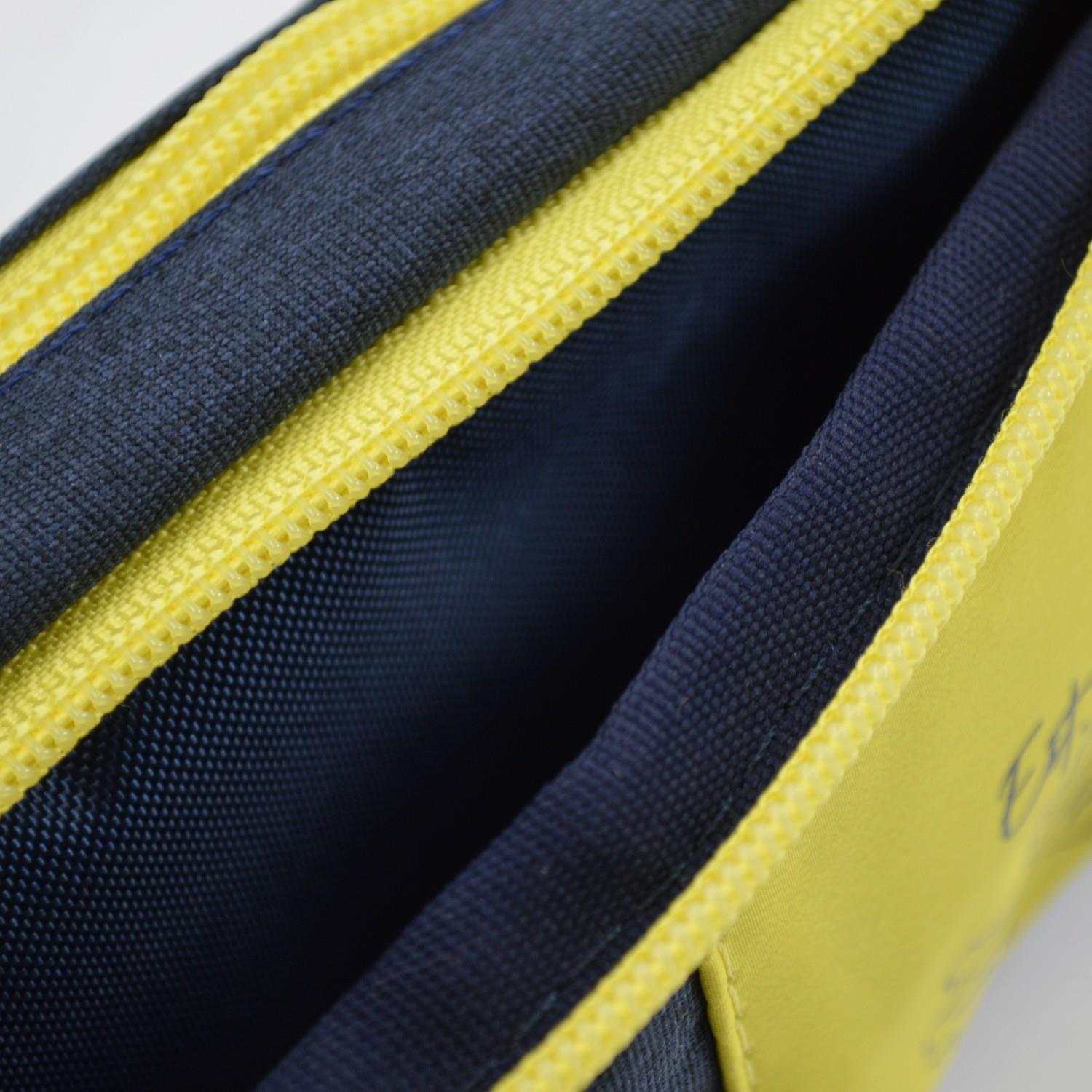 FenerbahçeFenerbahçe 2 Bölmeli Paraşüt Kumaş Bant Detaylı Fenerbahçe Kalemlik 23704