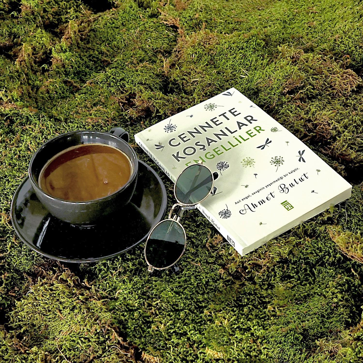 Timaş YayınlarıTimaş Yayınları Cennete Koşan Engelliler Ahmet Bulut KTP