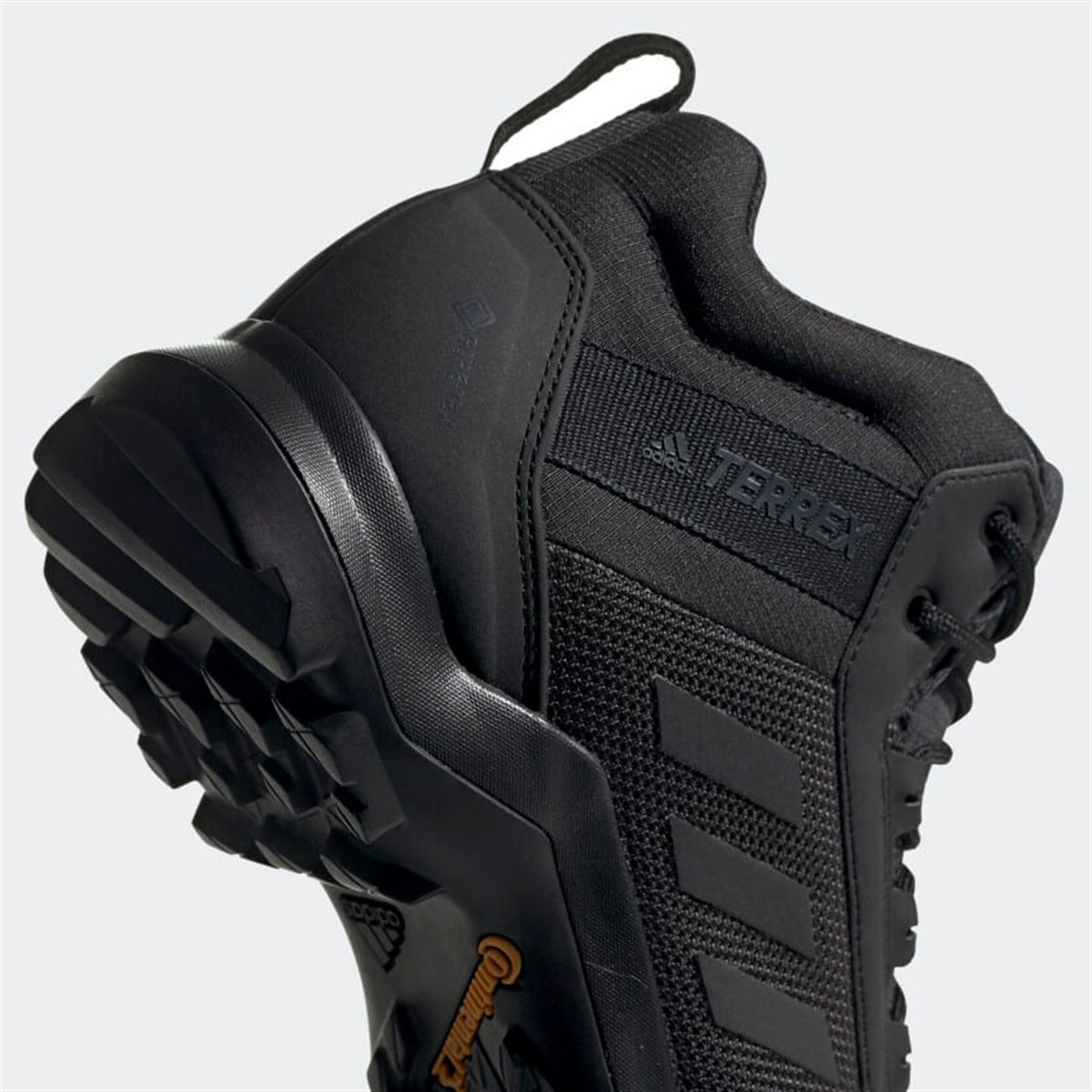 BC0466Adidas Terrex Ax3R Mid Gore-Tex Erkek Yürüyüş Ayakkabısı-Bc0471