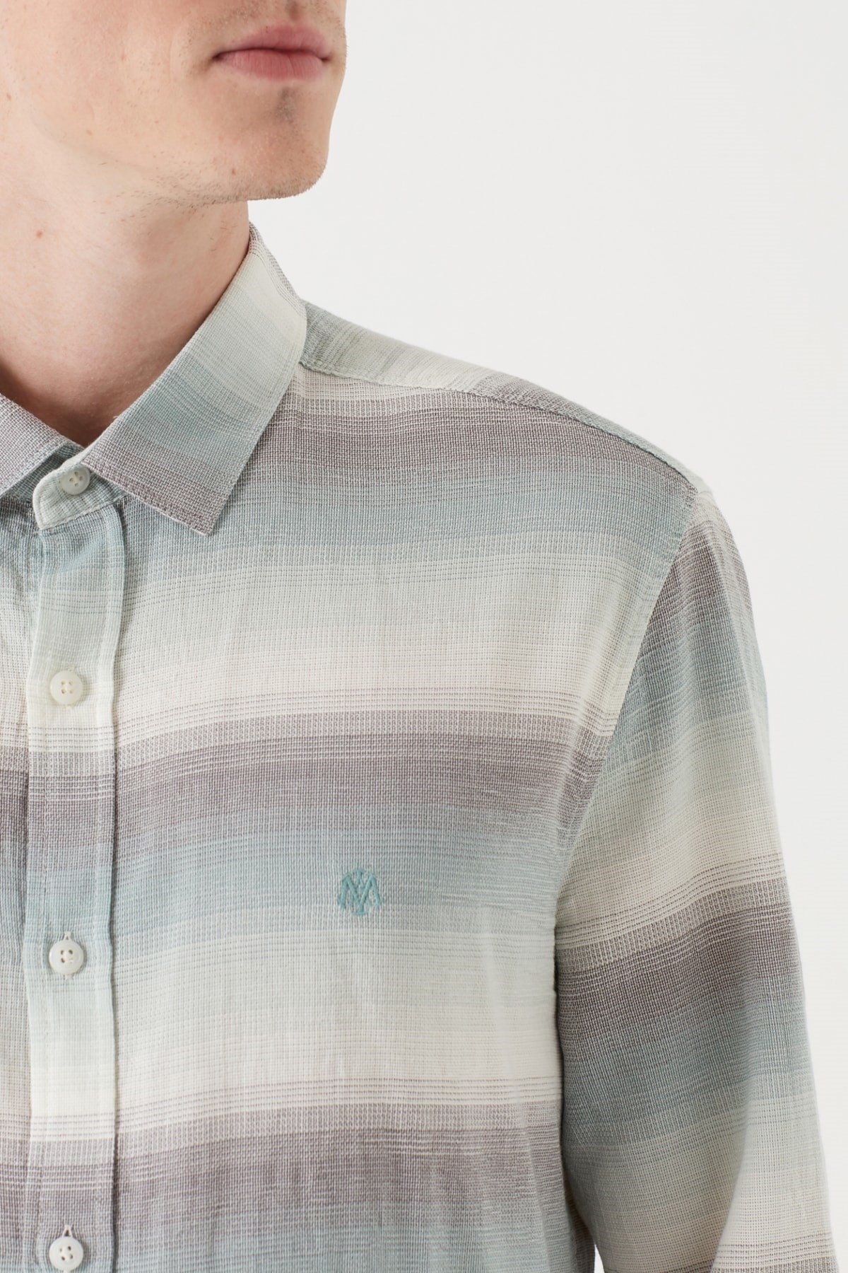 021437-30715NEBIMV3NEBIMV3|021437-30715|STDMAVİ ÇİZGİLİ GÖMLEK mineral yeşil ERKEK GÖMLEK-STD