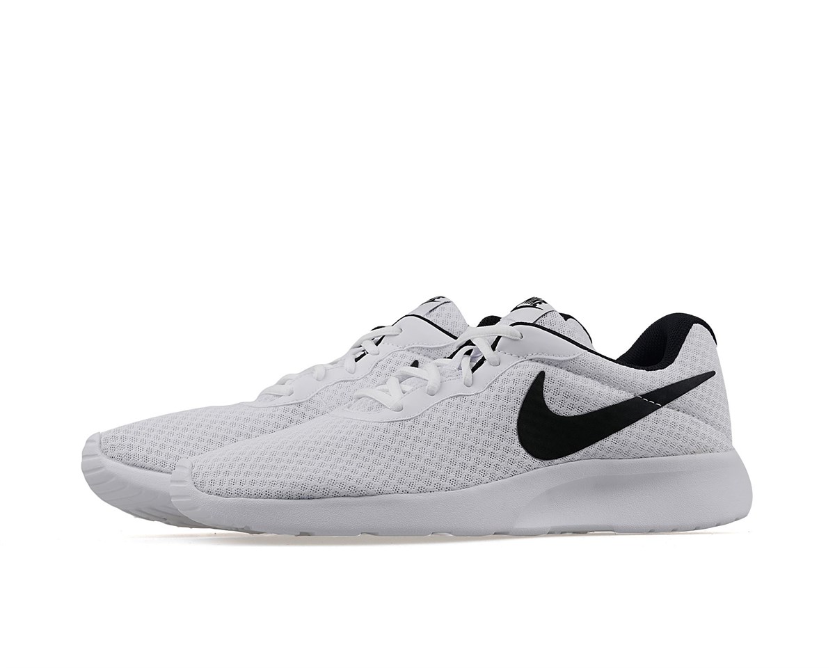 812654-101Nike Tanjun Erkek Günlük Ayakkabı