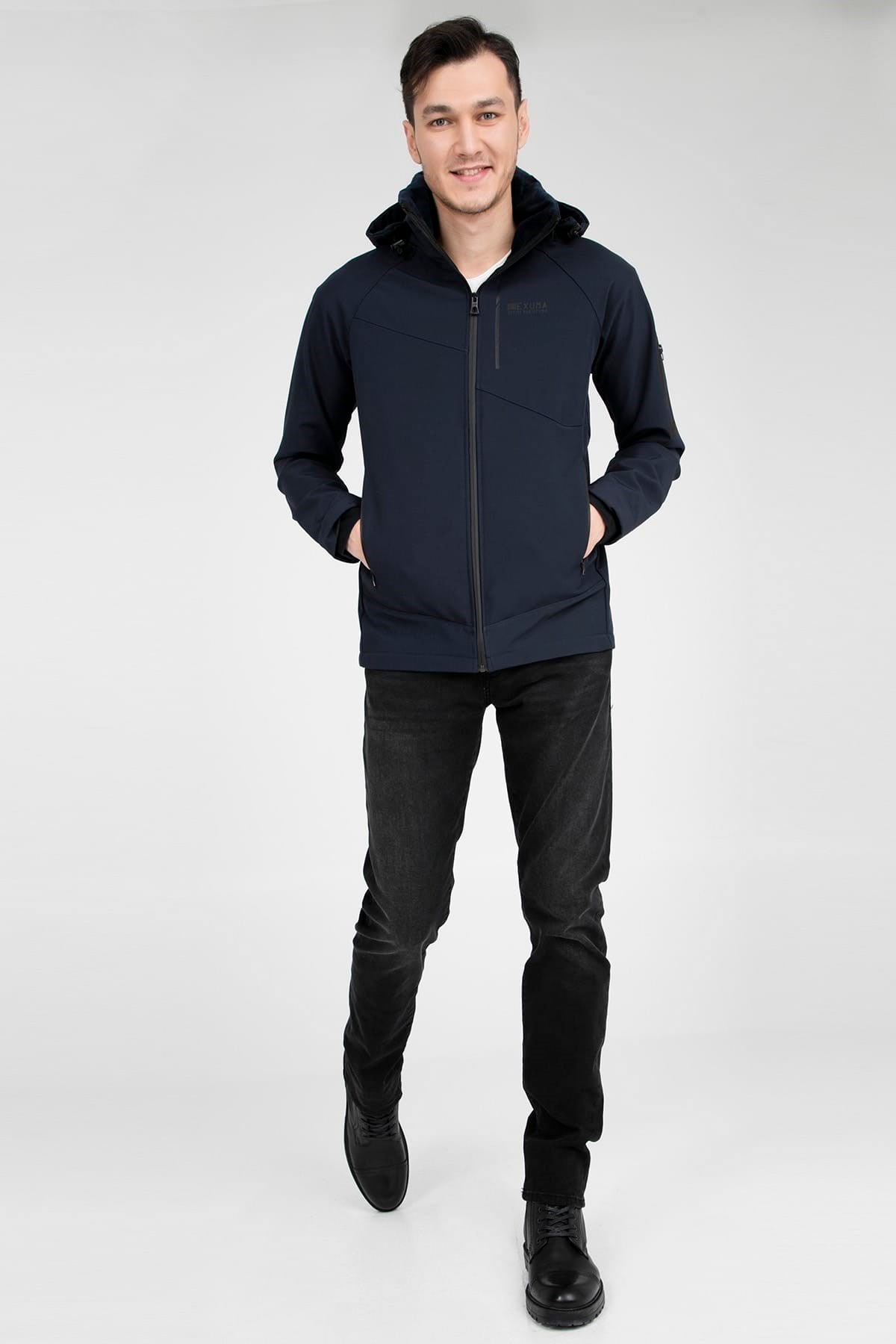 281137NEBIMV3NEBIMV3|281137|LCVEXUMA  MEN SOFTSEHELL MONT-NAVY