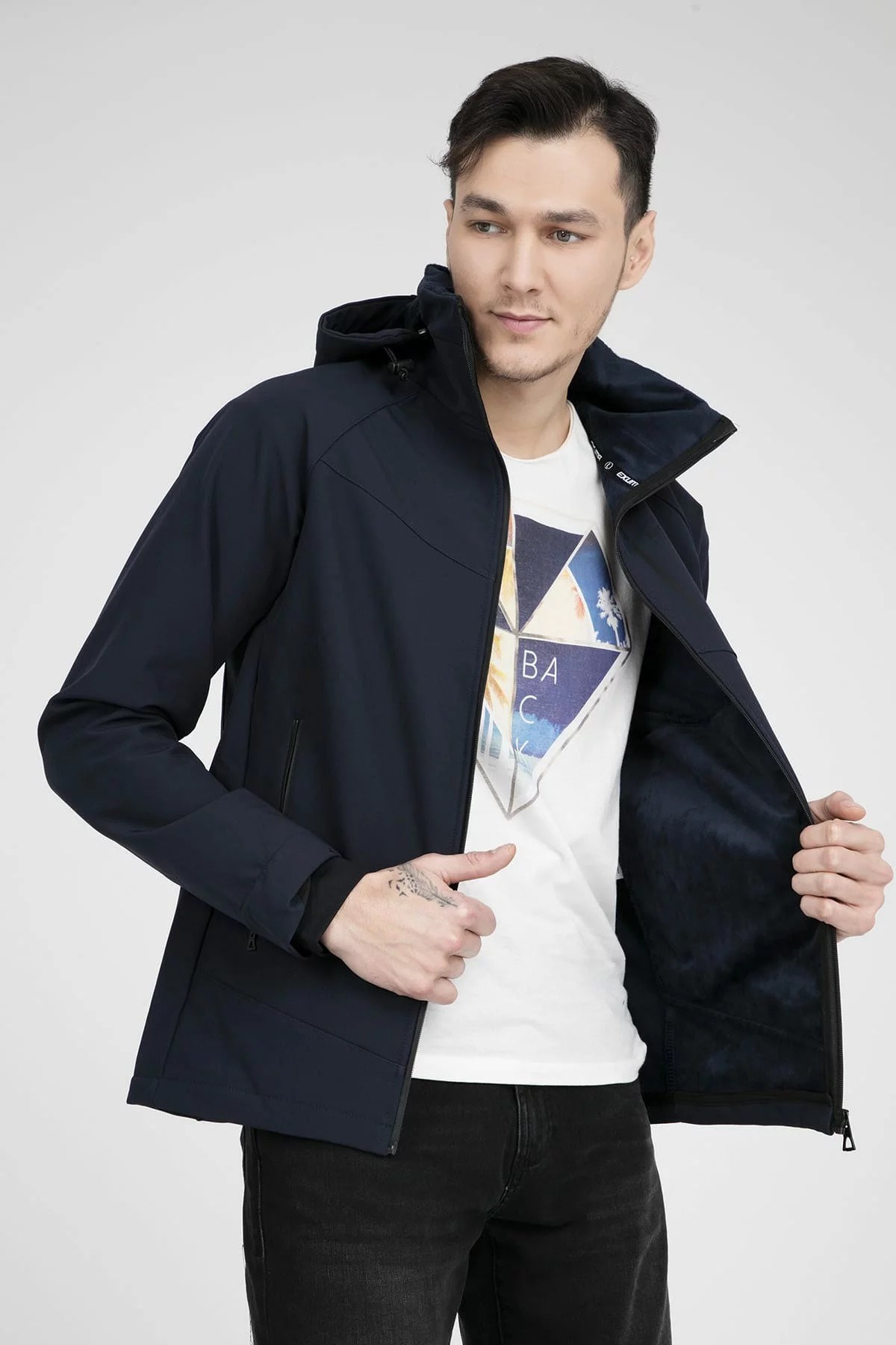 281137Exuma Men Softsehell Mont