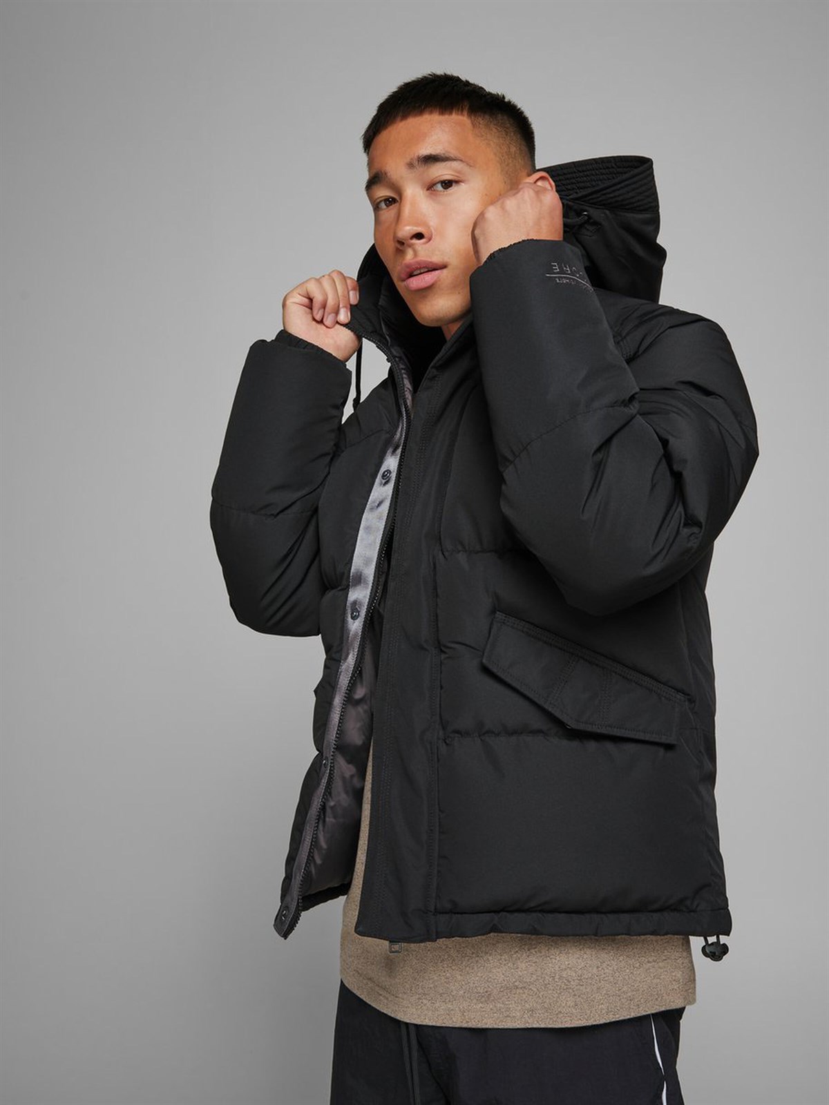 12178729Jack & Jones Jcotrant Puffer Erkek Mont 12178729