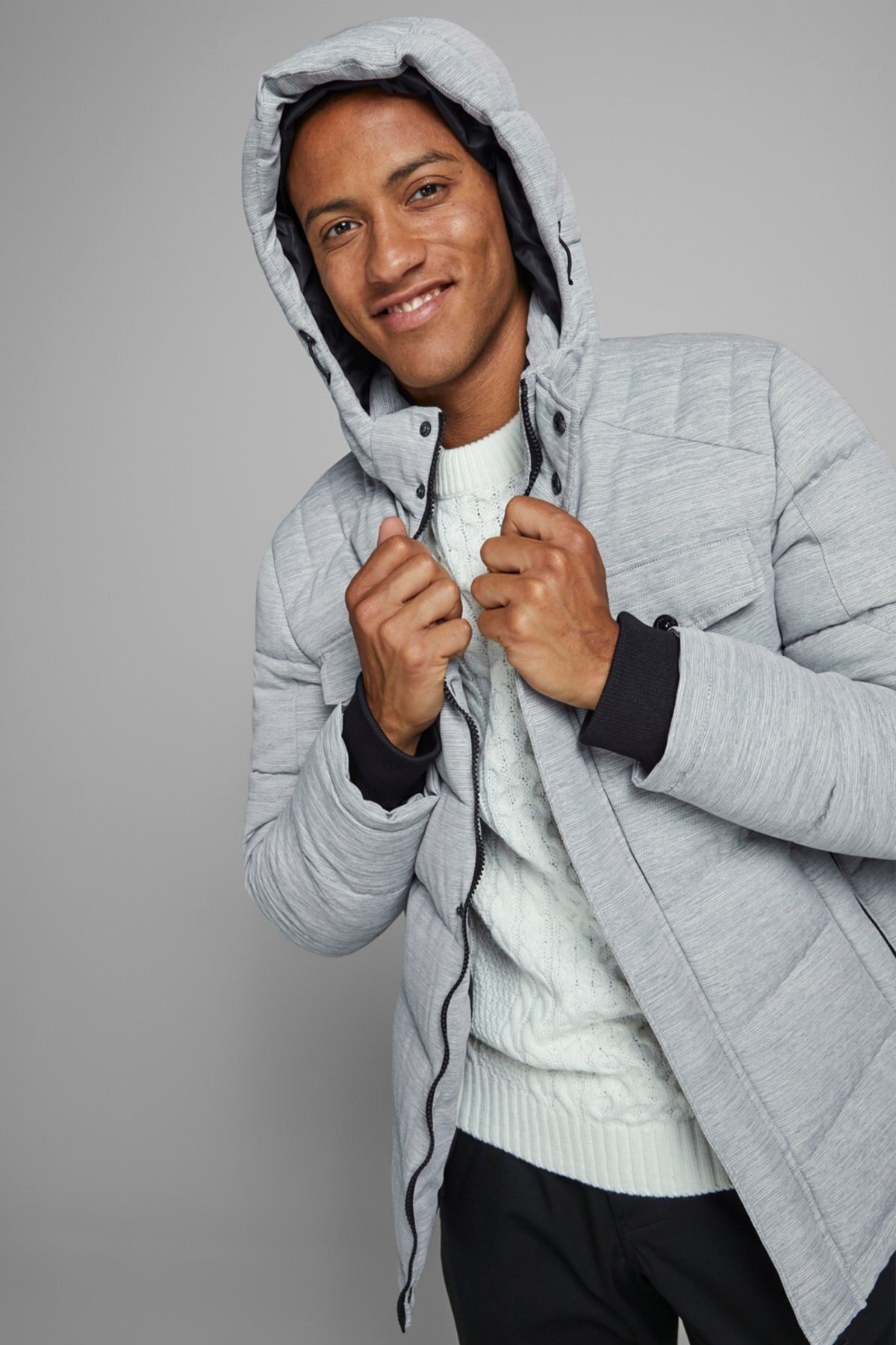 12173872Jack & Jones Jjregan Puffer Erkek Mont 12173872