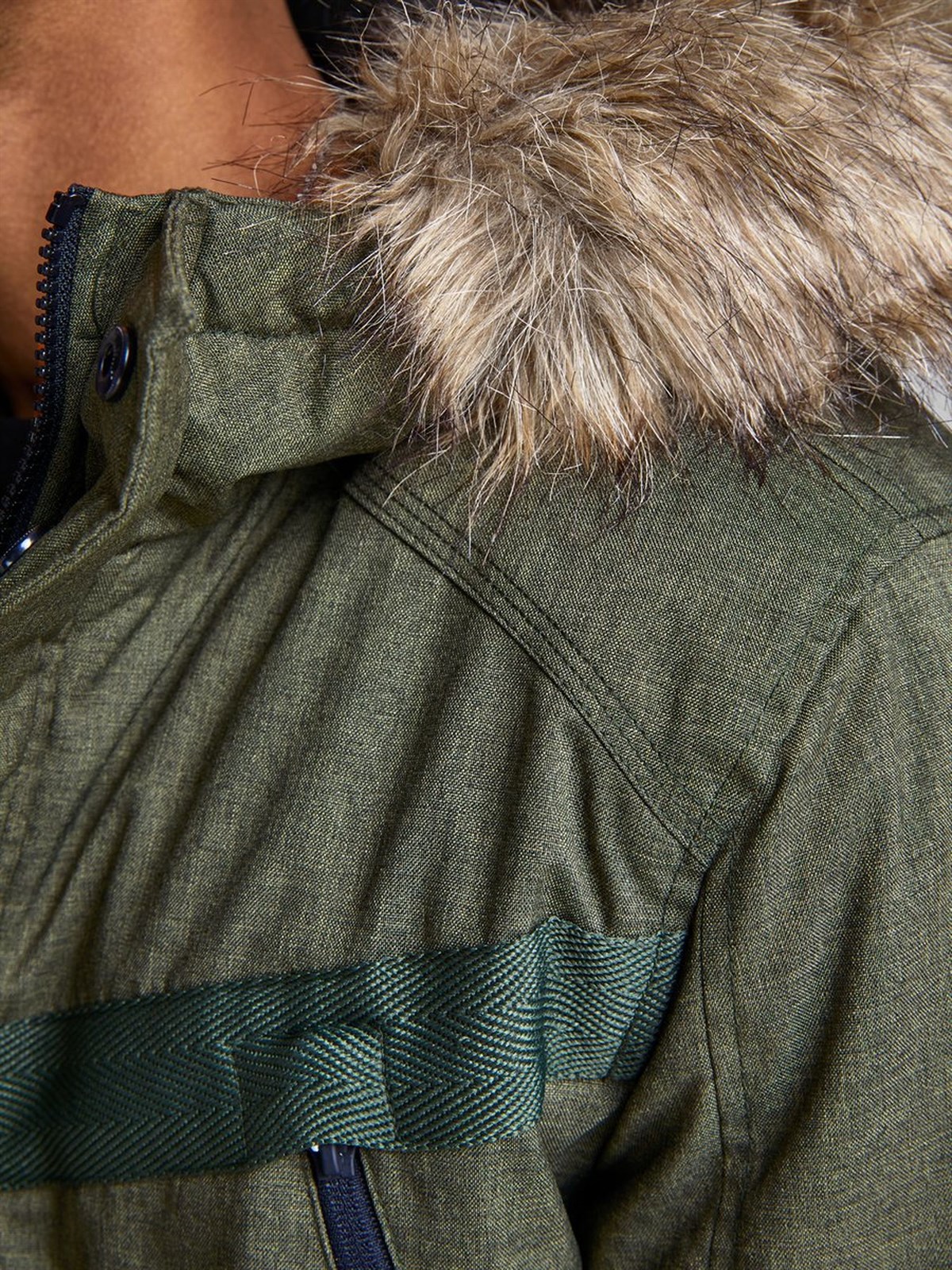 12138130NEBIMV3NEBIMV3|12138130|RosinJACK & JONES JCOEARTH PARKA ERKEK MONT-Rosin