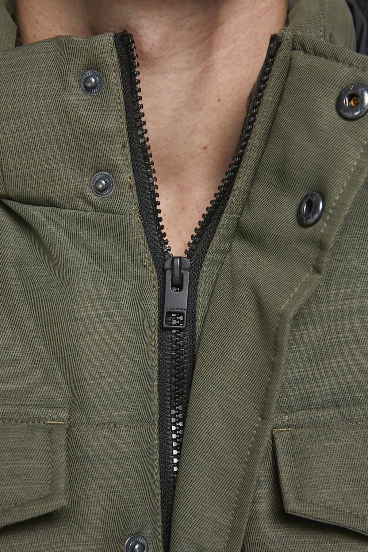 12173872Jack & Jones Jjregan Puffer Erkek Mont 12173872