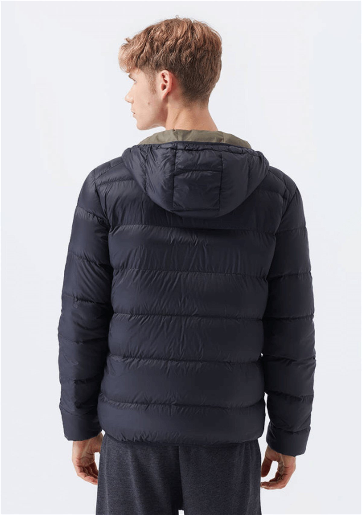 01995900Mavi Kapüşonlü Parka Erkek Siyah