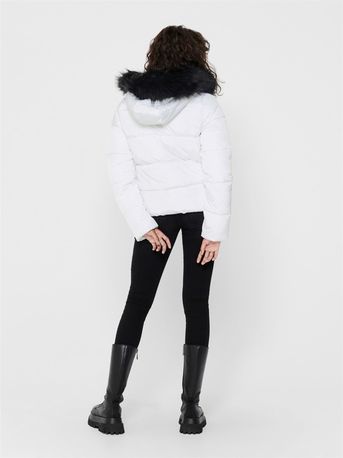 15205638Only Onlmonica Short Puffer Kadın Mont 15205638