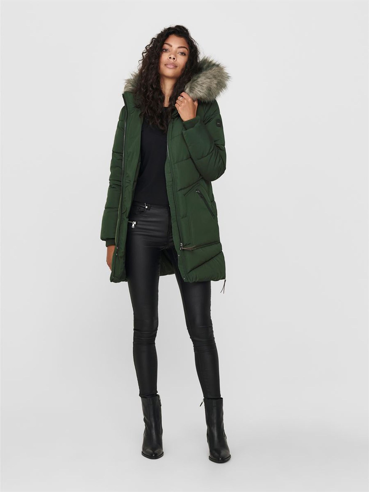15205684Only Onlroona Quilted Kadın Mont 15205684