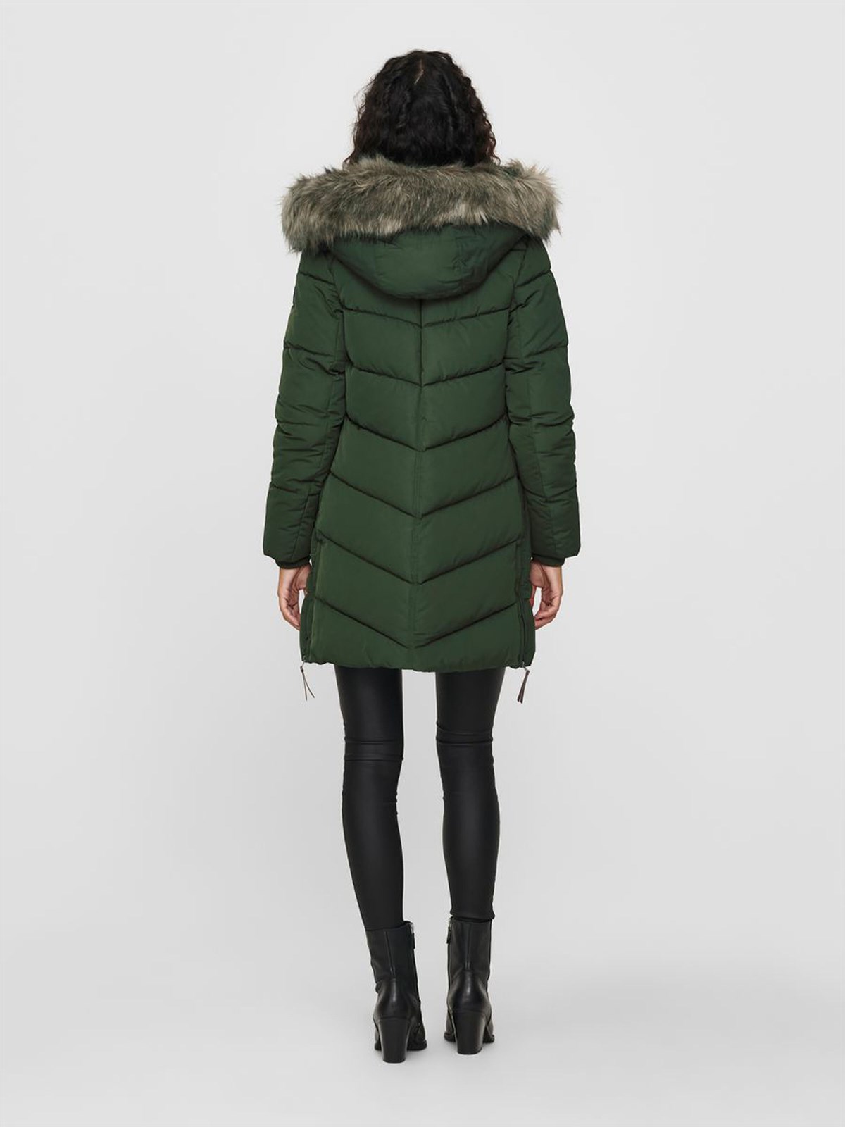 15205684Only Onlroona Quilted Kadın Mont 15205684