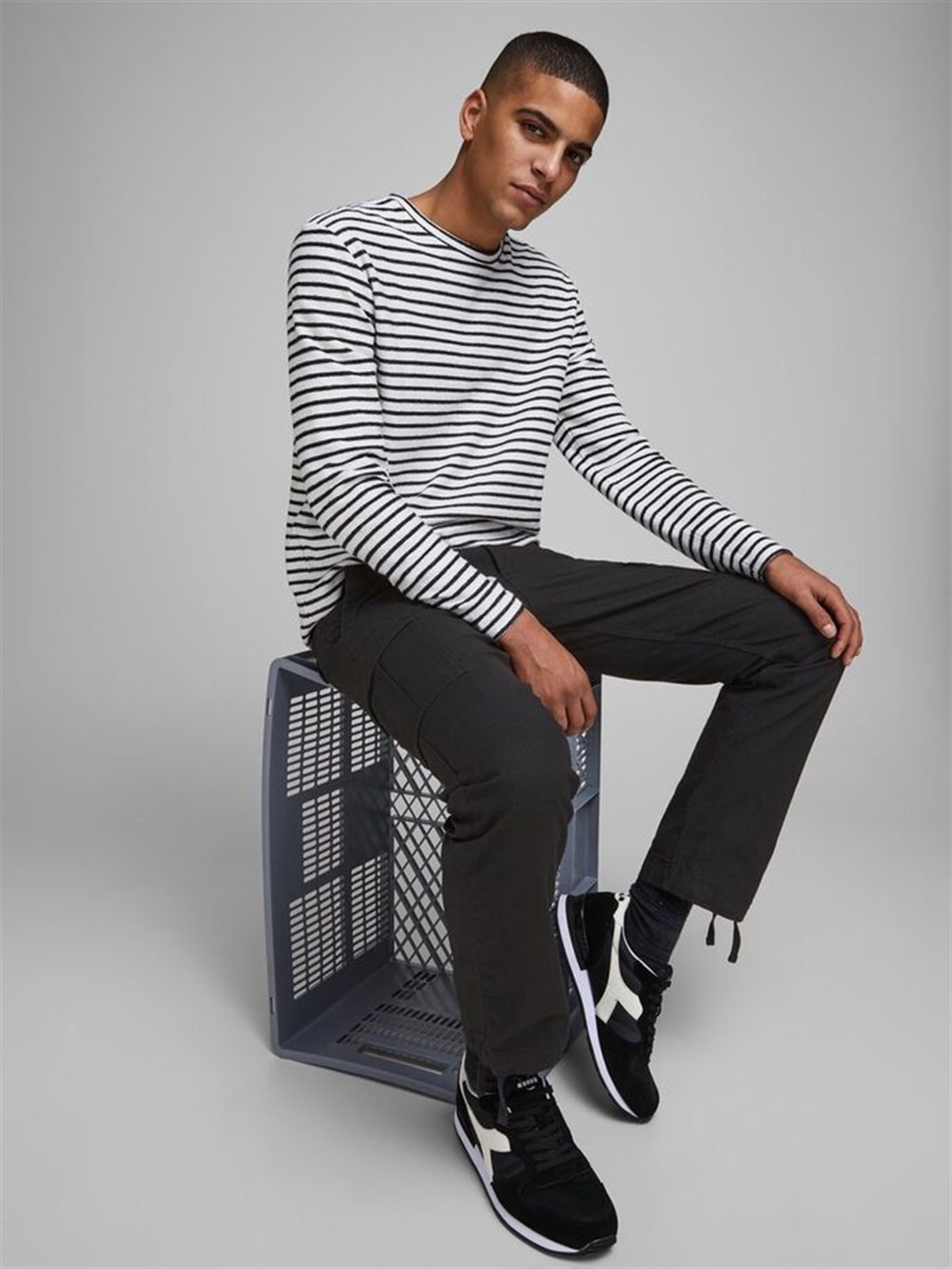 12169485NEBIMV3NEBIMV3|12169485|BlackJACK&JONES JJIROB JJALFA AKM 906  BLACK ERKEK PANTOLON - 12169485-Black