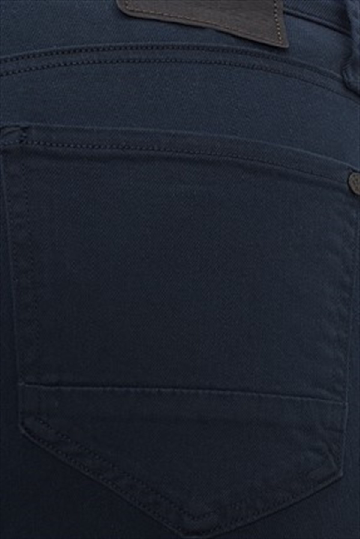0042221983Mavi Jake Navy Colored Denim