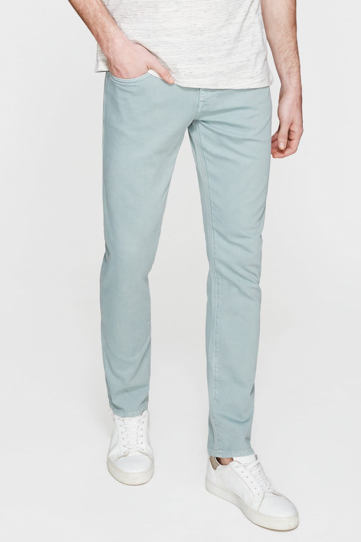 0042228748NEBIMV3NEBIMV3|0042228748|R000MAVİ JAKE Smoke Blue Comfort-STD