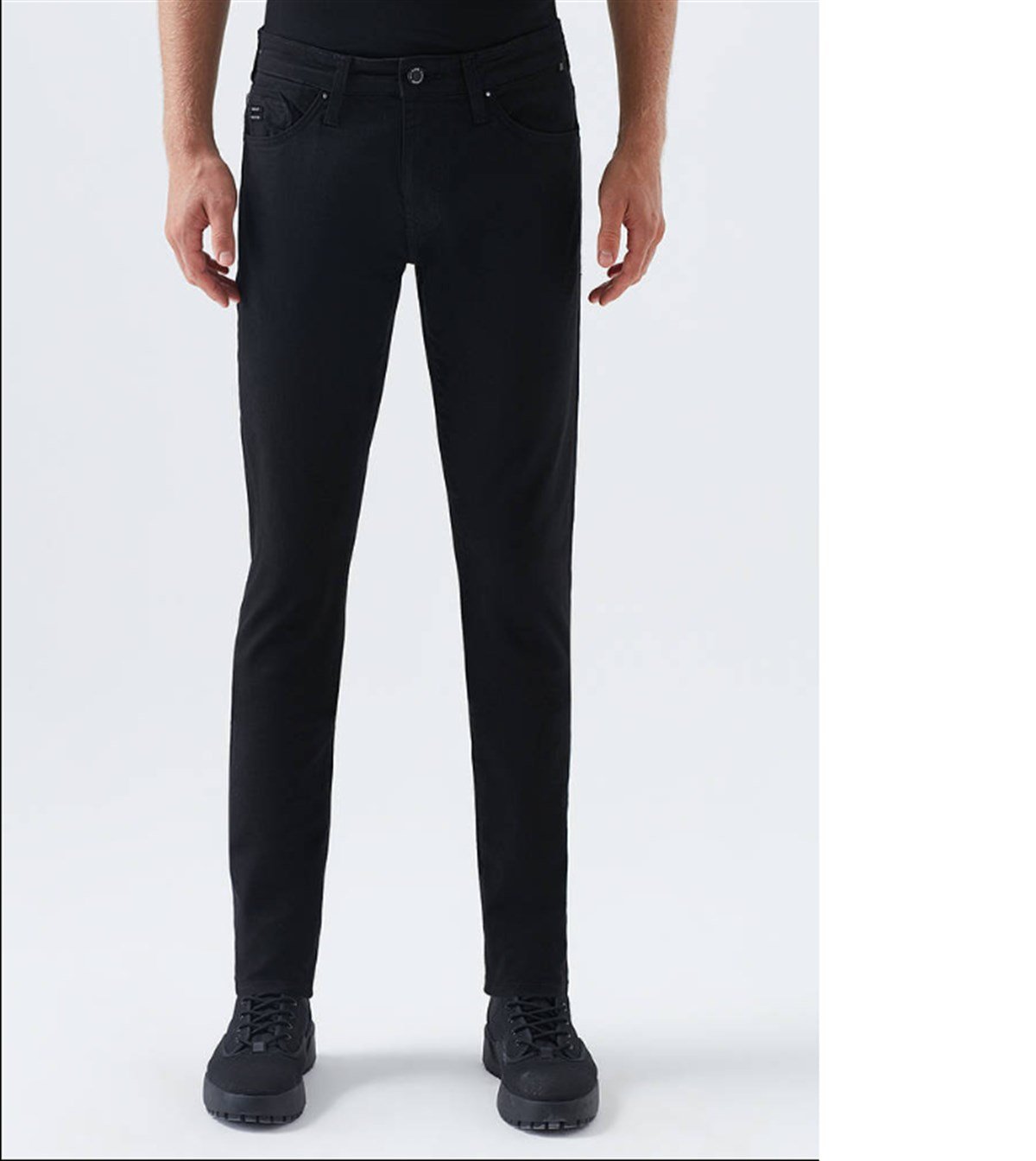 0042431036Mavi James Black Pro Erkek Pantolon