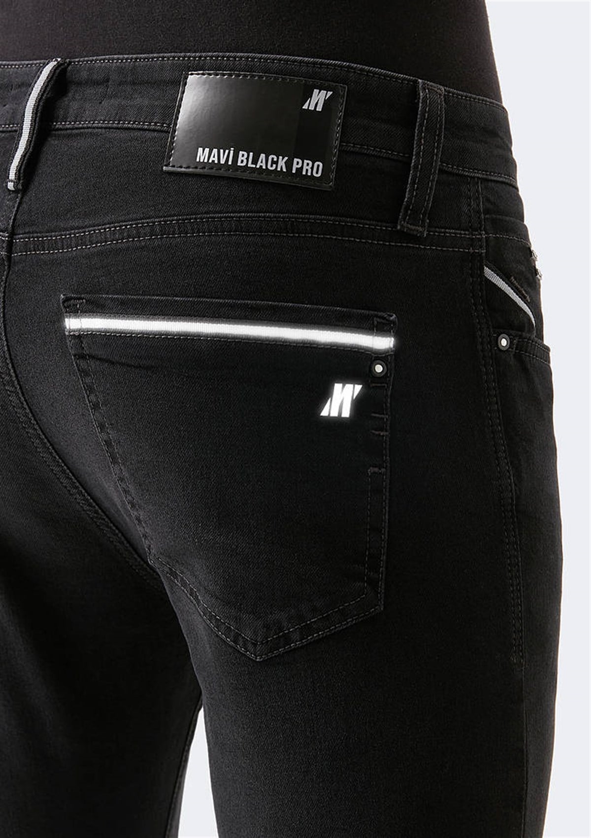 0042430563Mavi James Dark Smoke Mavi Black Pro Erkek Pantolon