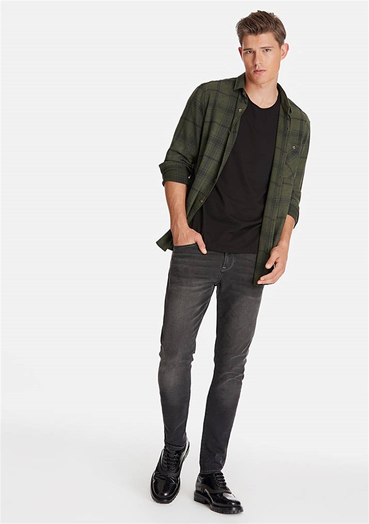 00424256290NEBIMV3NEBIMV3|00424256290|STDMAVİ JAMES Grey Brushed Mavi Black-STD