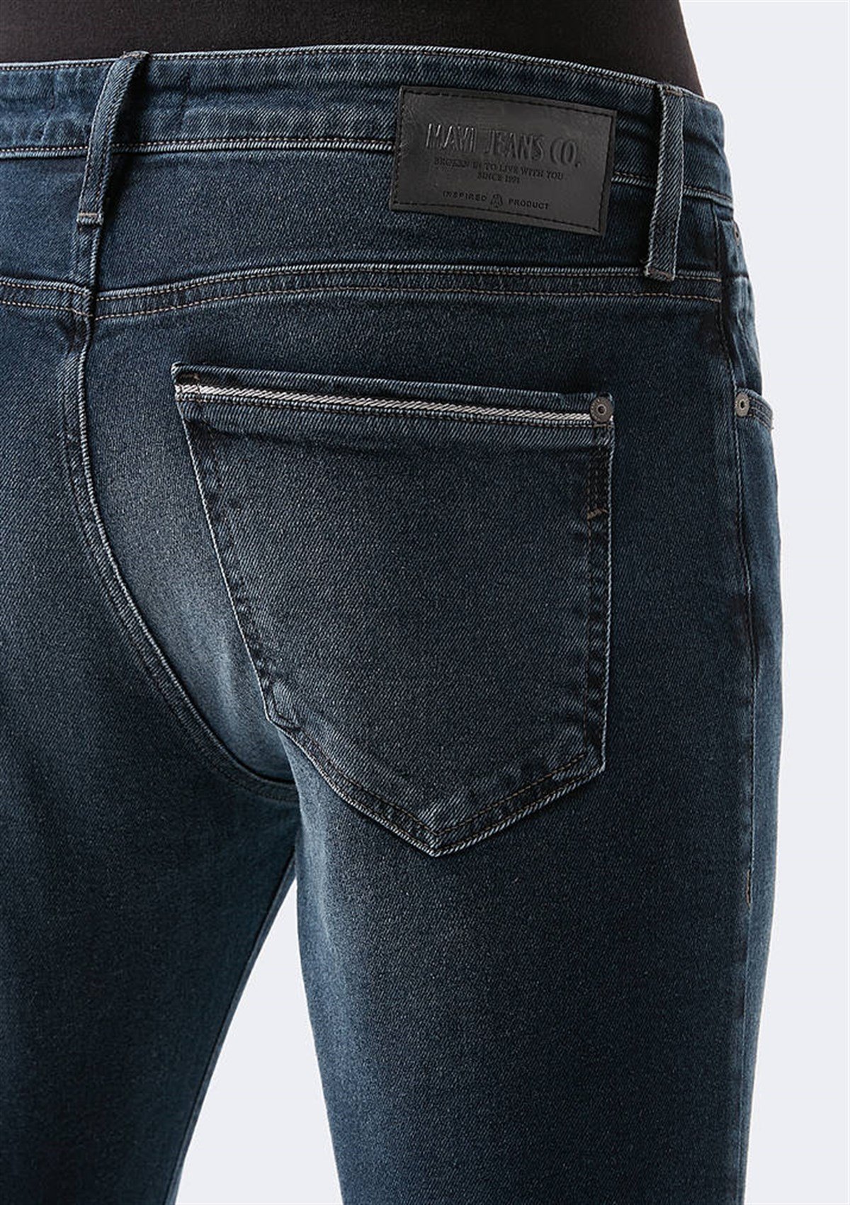 0042431958Mavi James Ink 90's Mavi Black Erkek Pantolon