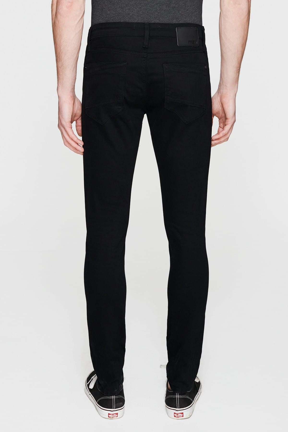0076223313NEBIMV3NEBIMV3|0076223313|R000MAVİ LEO Black Berlin Denim-STD