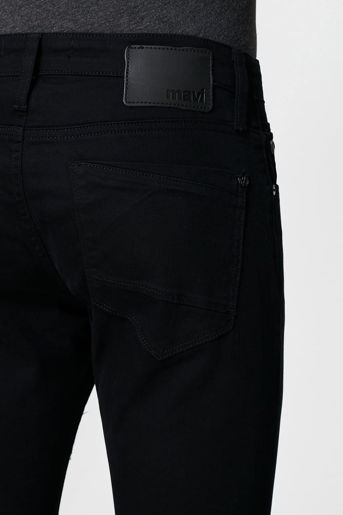 0076223313NEBIMV3NEBIMV3|0076223313|R000MAVİ LEO Black Berlin Denim-STD