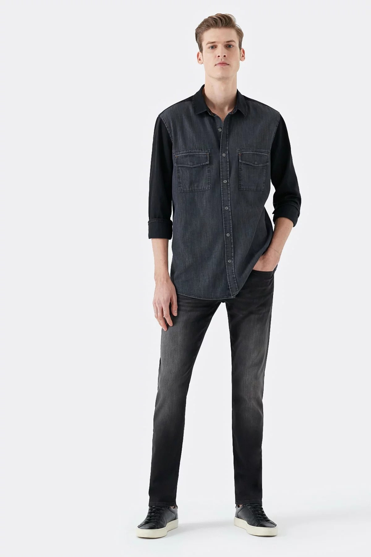 0035123863MAVİ MARCUS Black Used Sporty