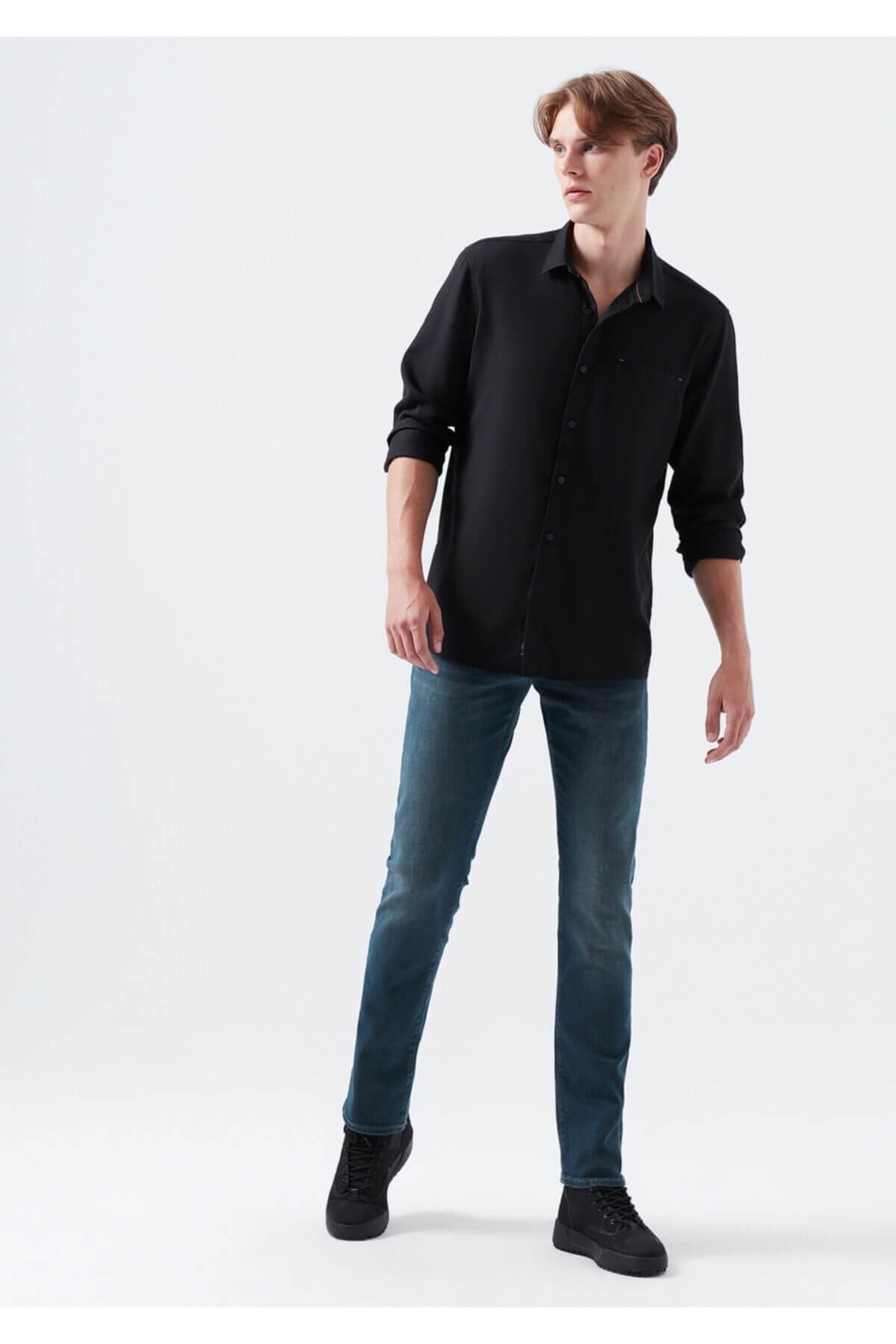0035129616Mavi Marcus Foggy Shaded Black Erkek Pantolon