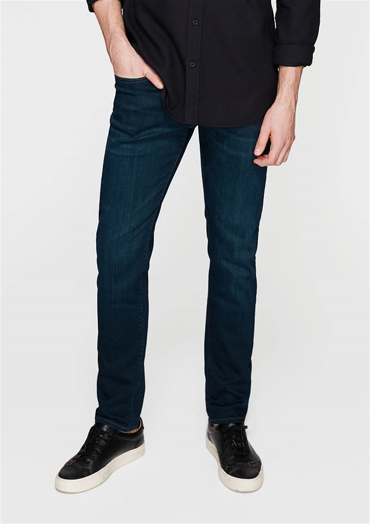 0035125847MAVİ MARCUS Rinse Shaded Mavi Jet Black