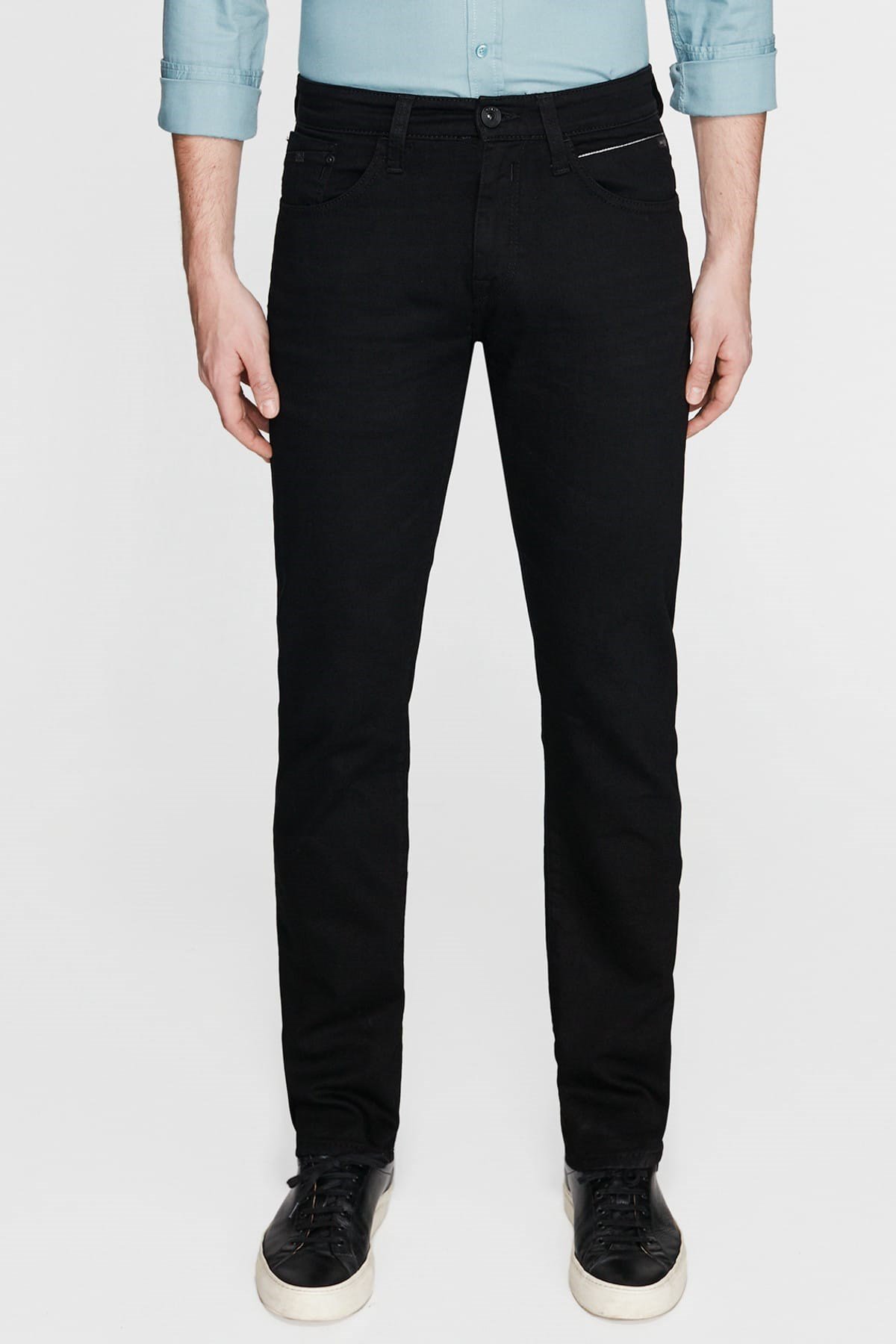 0035121320NEBIMV3NEBIMV3|0035121320|R000MAVİ MARCUS Smoke MAVI BLACK-STD