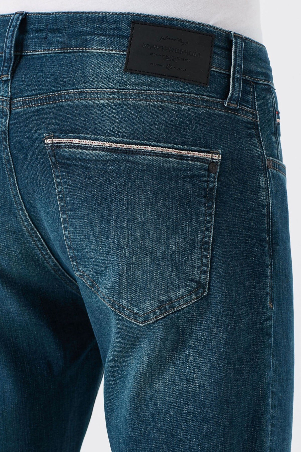 0037830619NEBIMV3NEBIMV3|0037830619|STDMAVİ MARTIN Deep Shaded Mavi Premium ERKEK PANTOLON 0037830619-STD