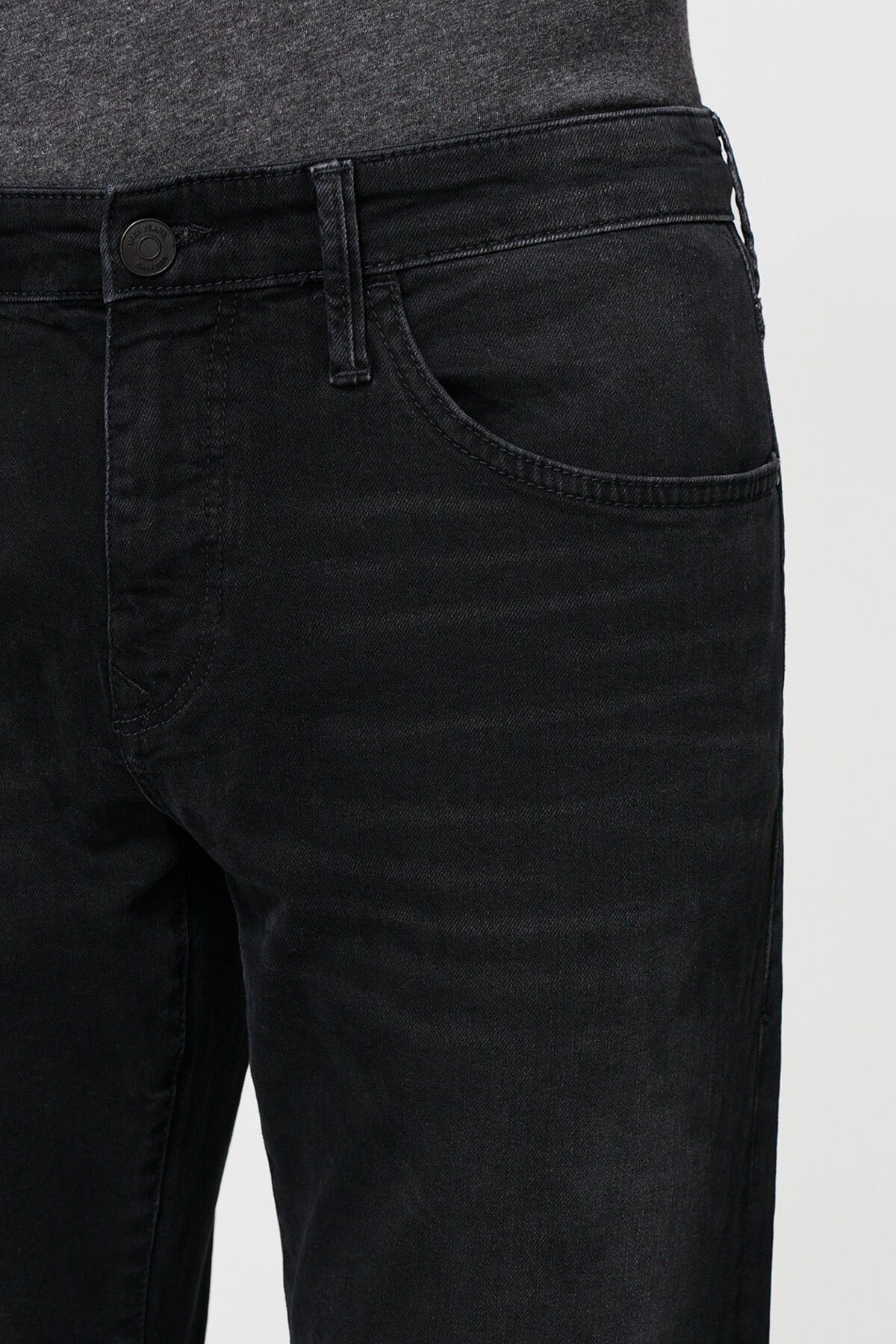 0037826957NEBIMV3NEBIMV3|0037826957|R000MAVİ MARTIN Smoke Brushed Cool Comfort-STD
