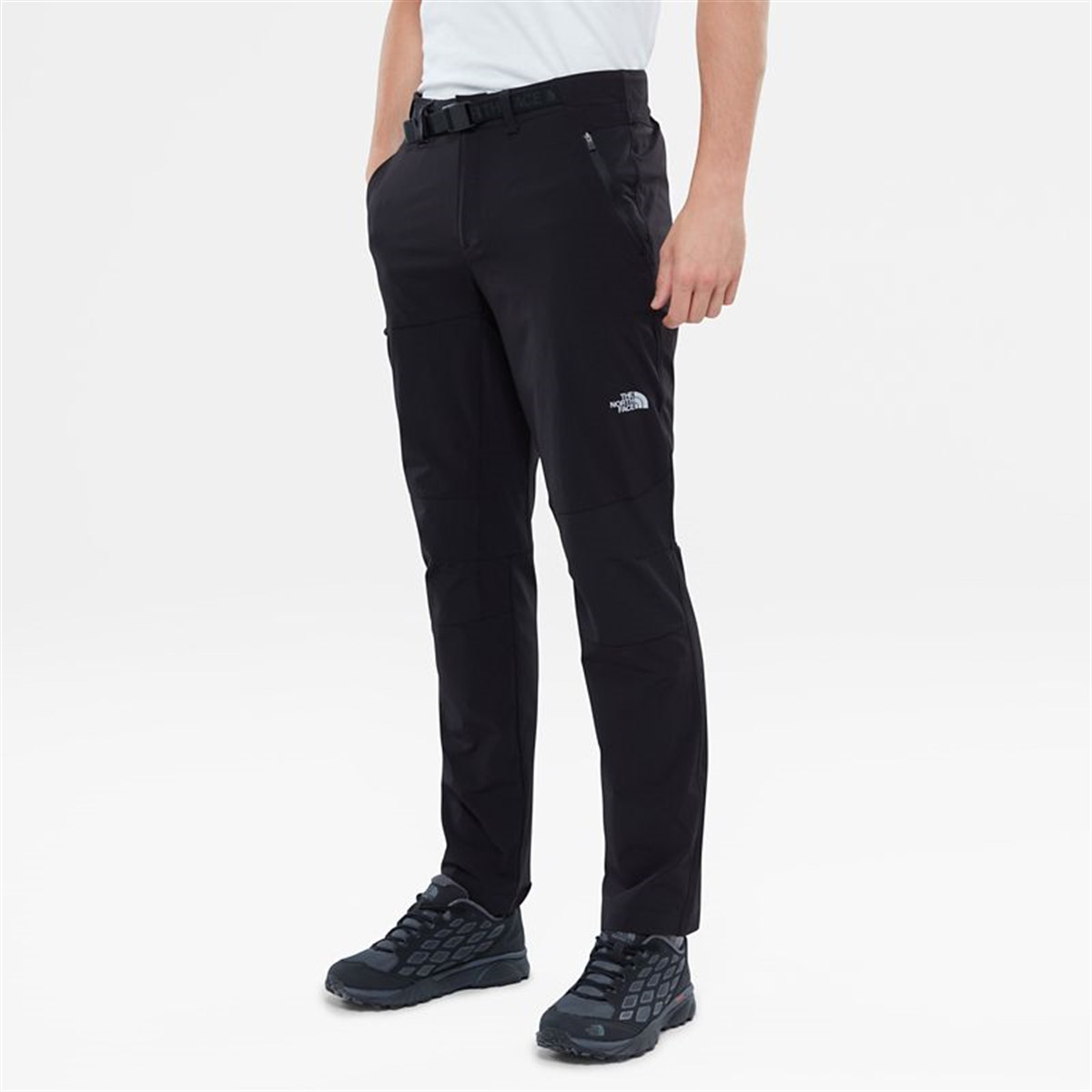 T0A8SEJK3NEBIMV3NEBIMV3|T0A8SEJK3|R003TNF M SPEEDLIGHT SİYAH ERKEK PANTOLON-SİYAH