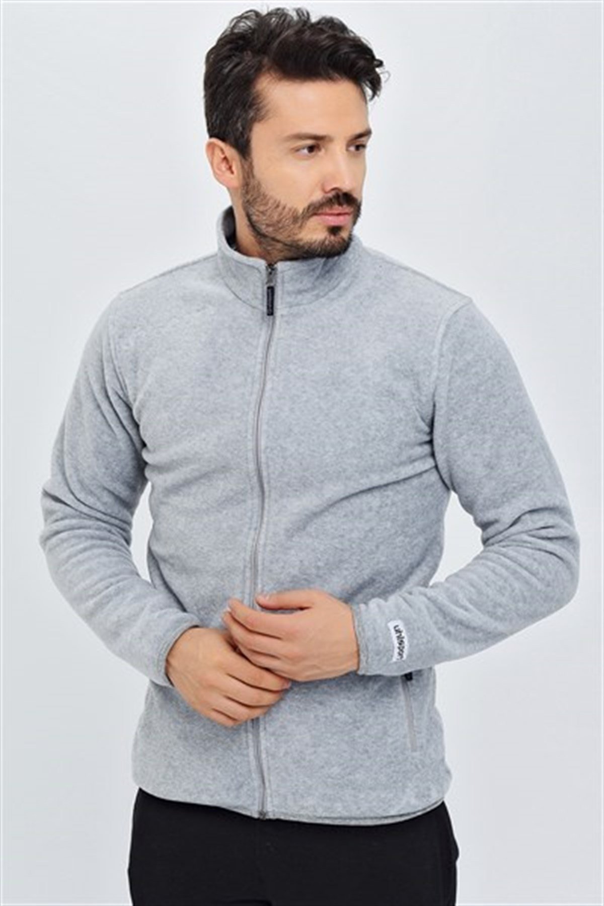 12.10.011.004.093.005Polar Essential M