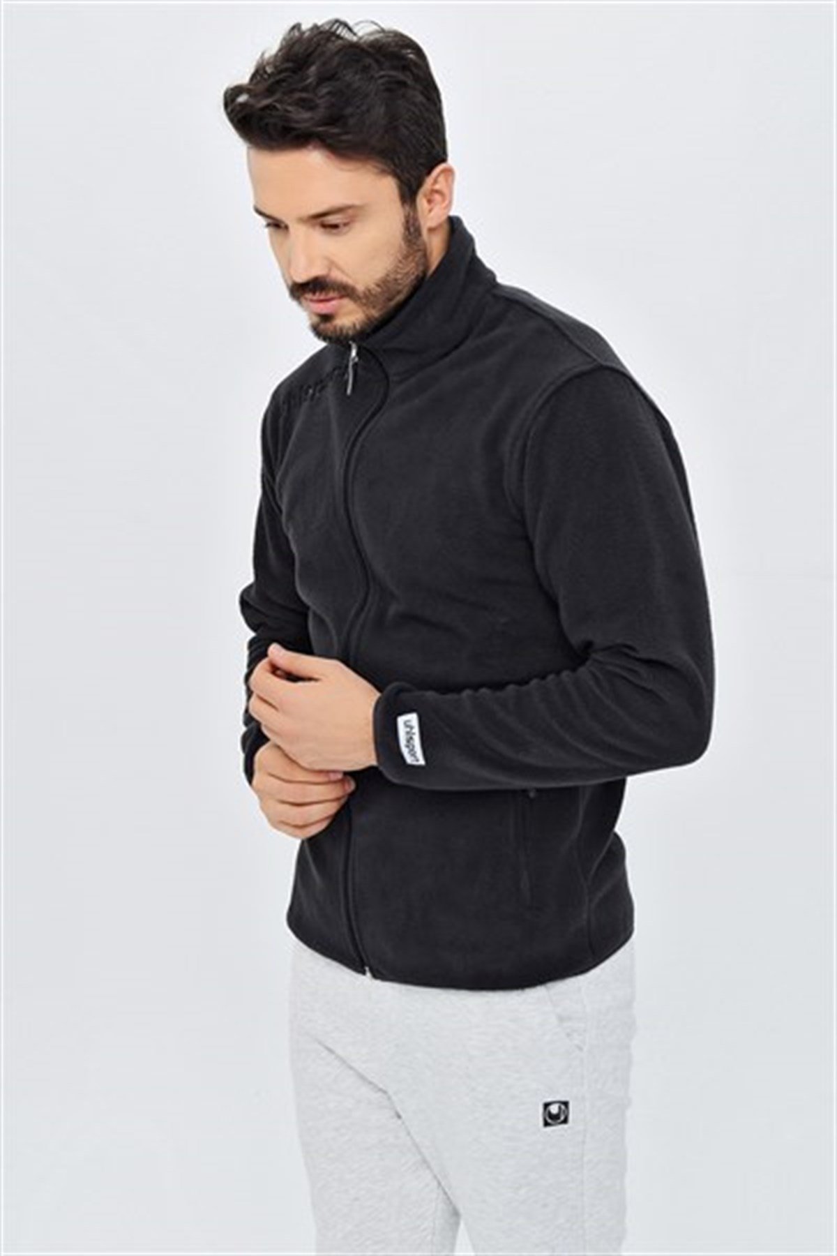 12.10.011.004.093.005Polar Essential M