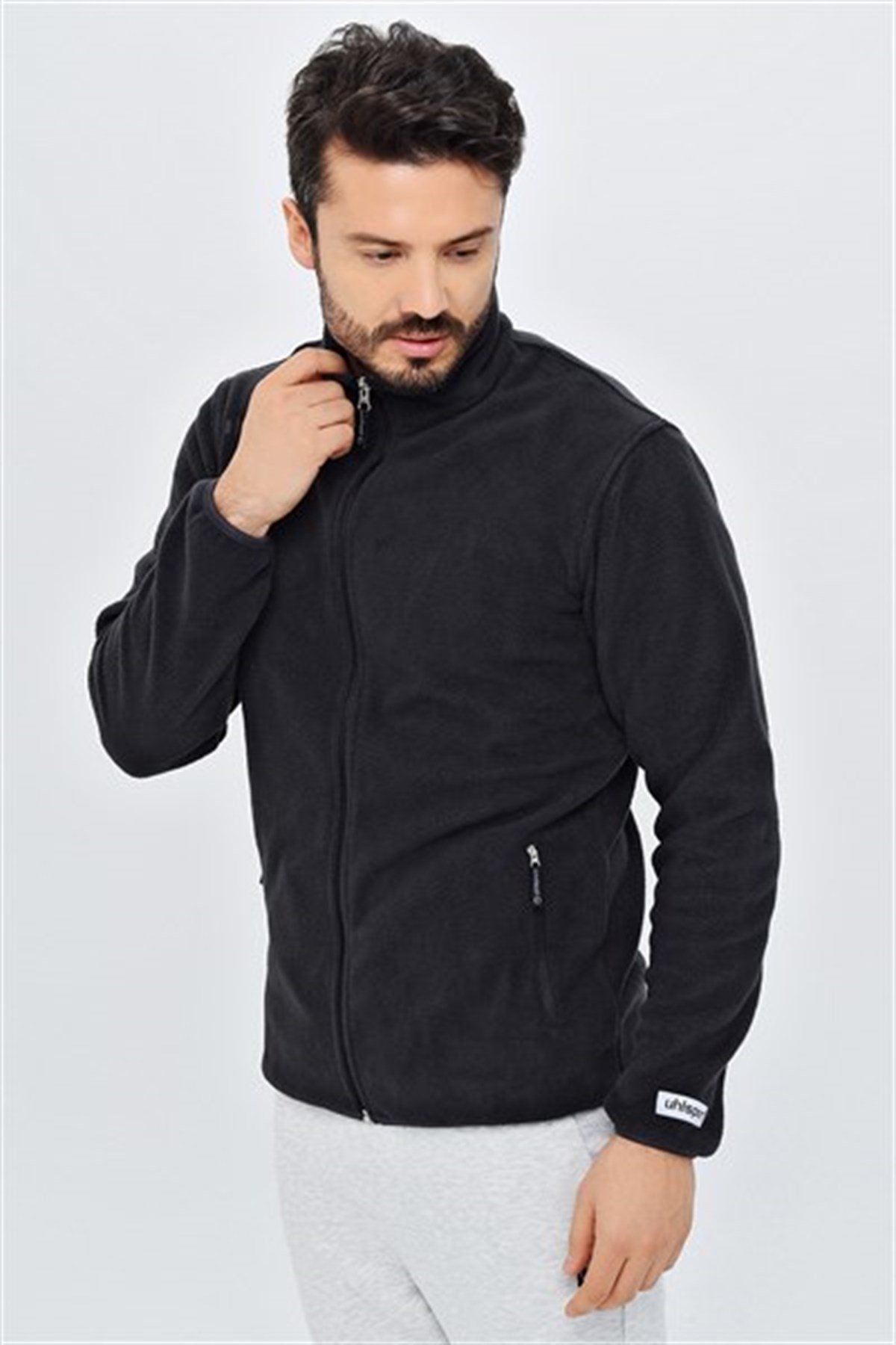 12.10.011.004.093.005Polar Essential M