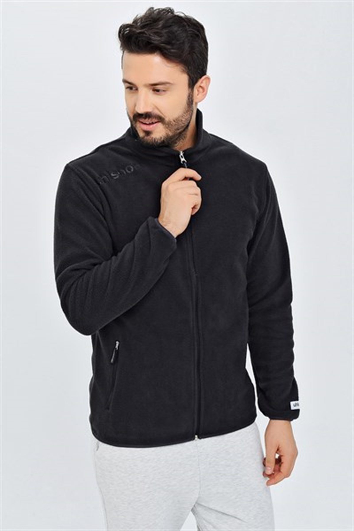 12.10.011.004.093.005Polar Essential M