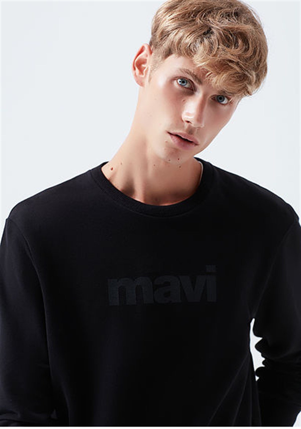 066303-900Mavi Baskılı Siyah Erkek Sweatshirt