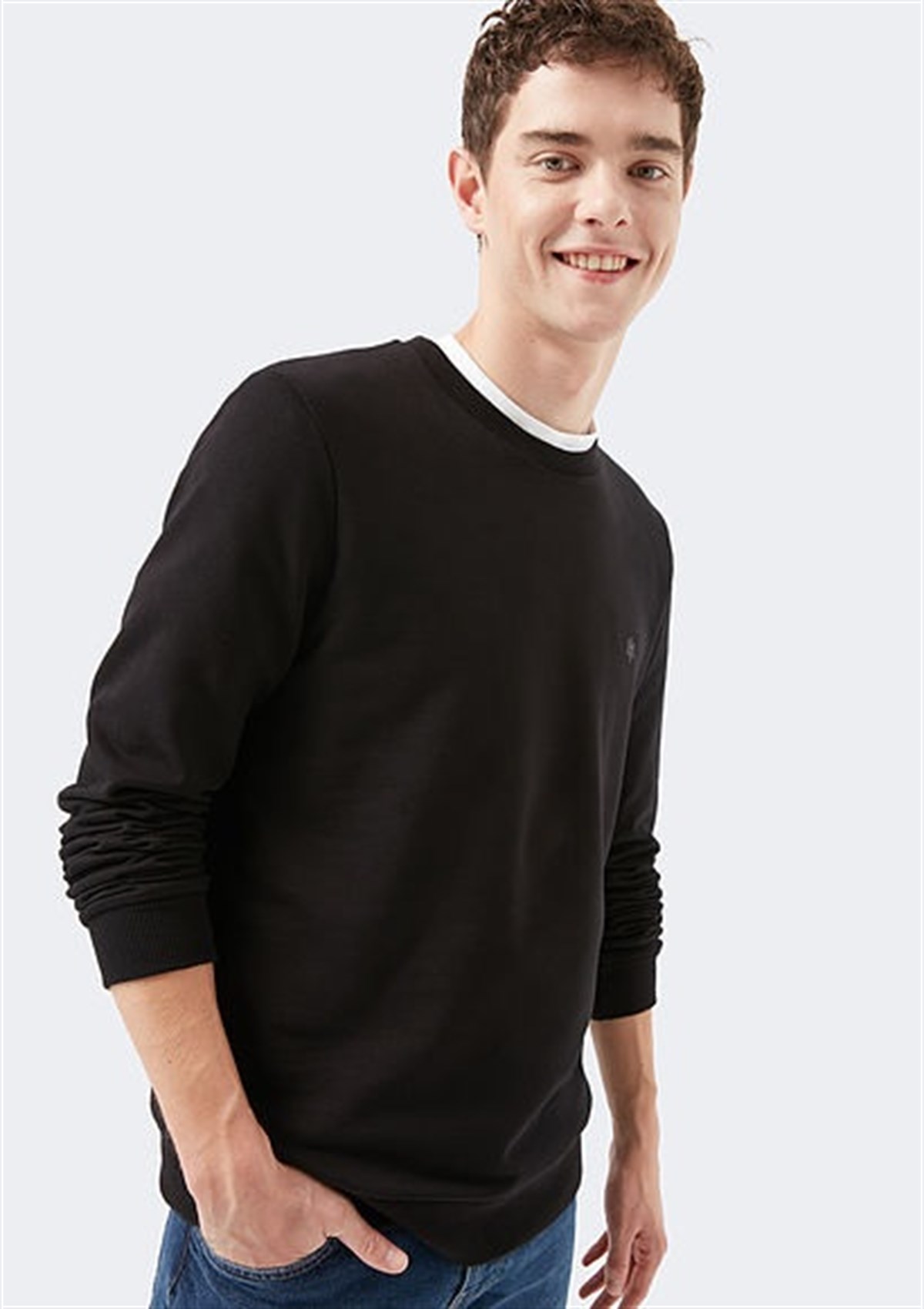 065751-900Mavi Erkek Sweatshirt Siyah
