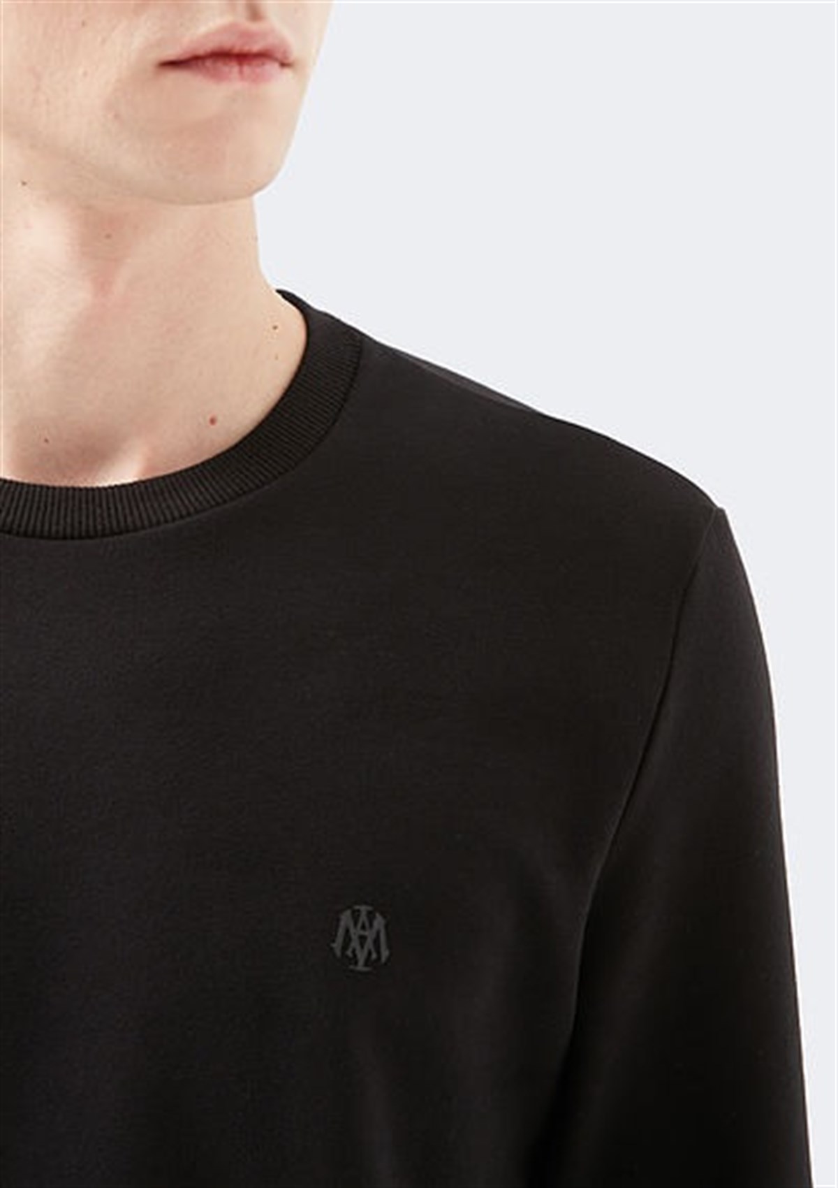 065751-900Mavi Erkek Sweatshirt Siyah